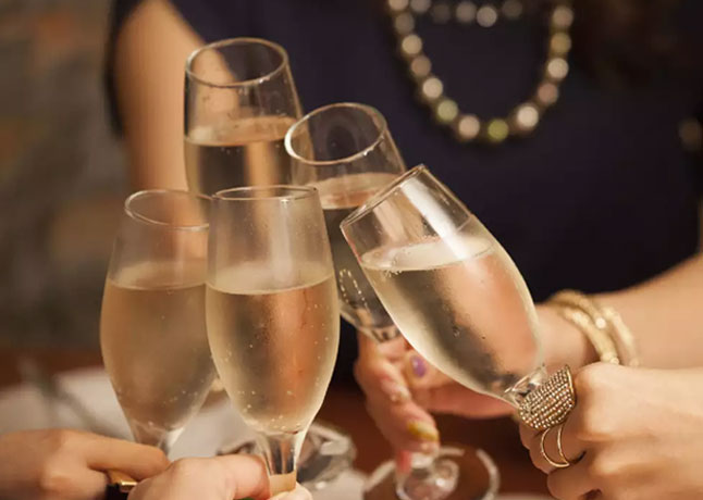 Excessive Alcohol Consumption Could Worsen Coronavirus Pandemic